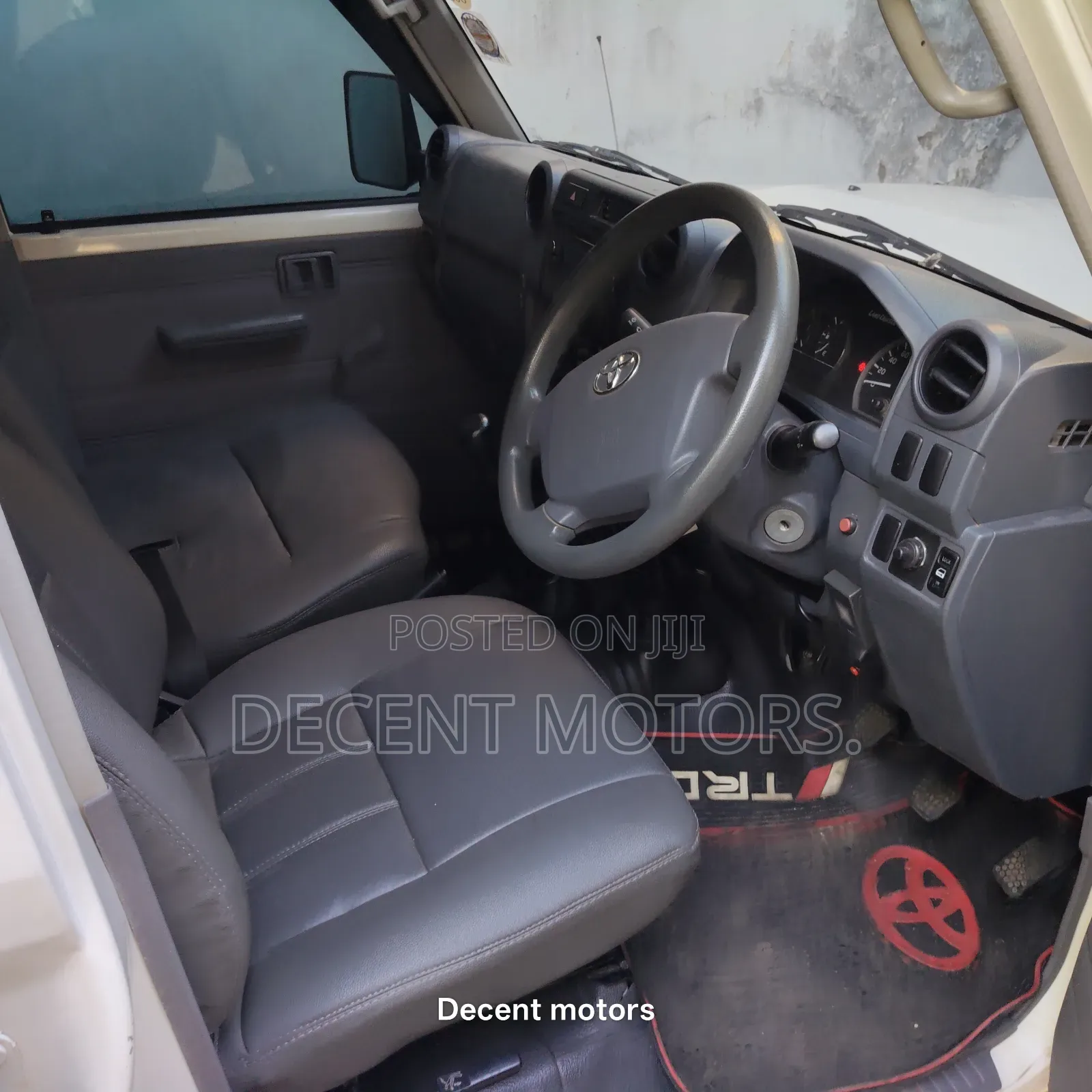 Toyota Land Cruiser 2019 White