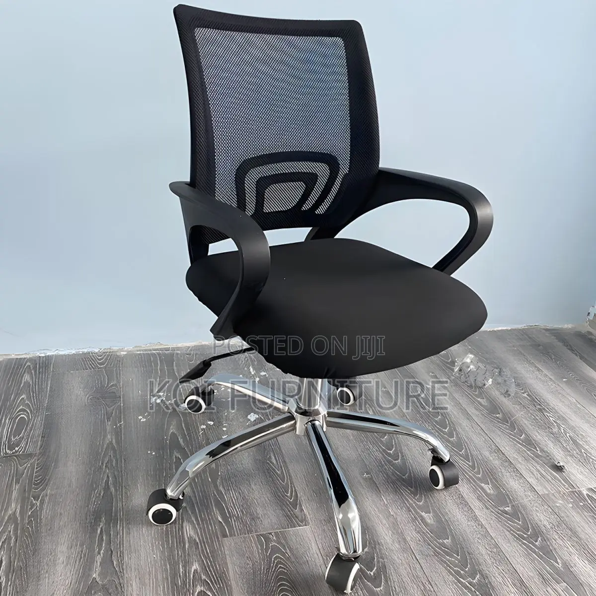 Office Chairs; Smoothe Rolling Ergonomic Mesh Office Chairs