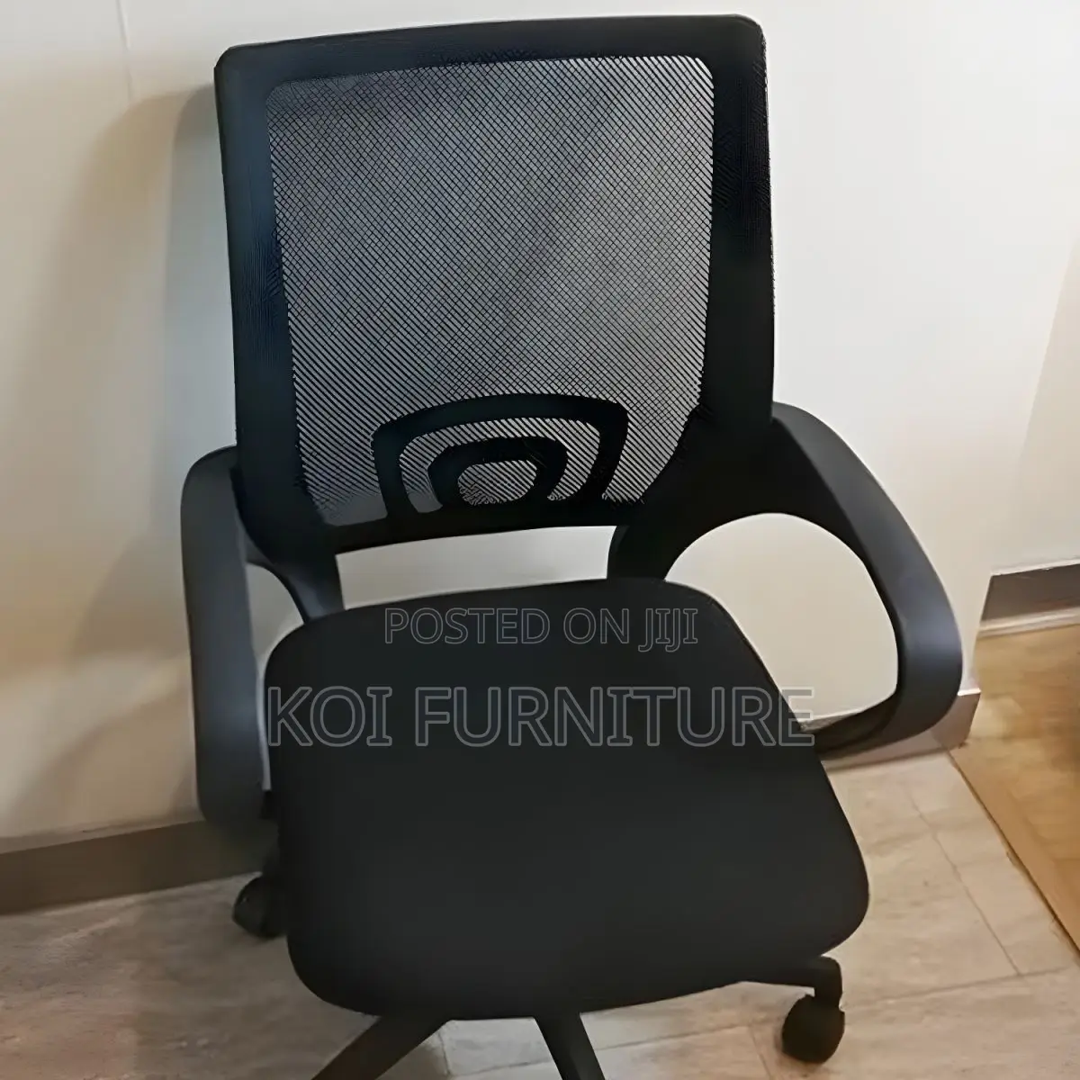 Office Chairs; Smoothe Rolling Ergonomic Mesh Office Chairs