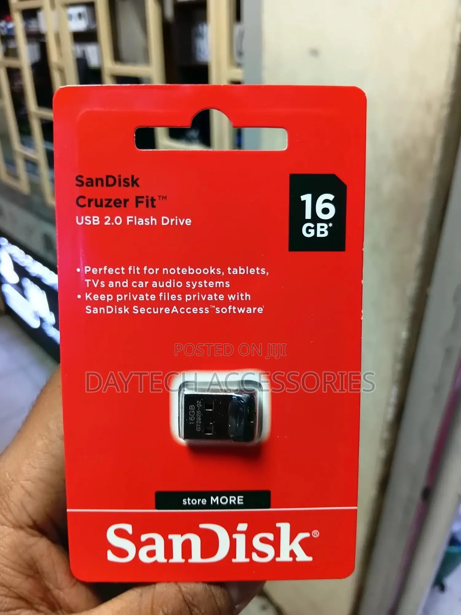 Sandisk Usb Flash Drive of 16 Gb, Cruzer Fit