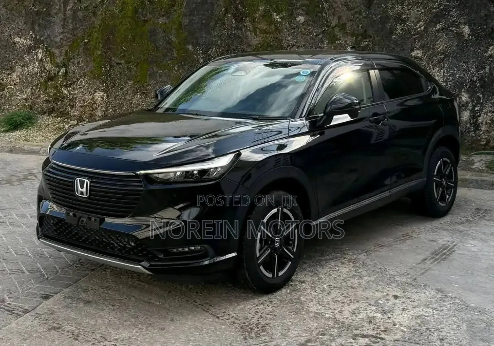 Honda Vezel 2021 Matt Black