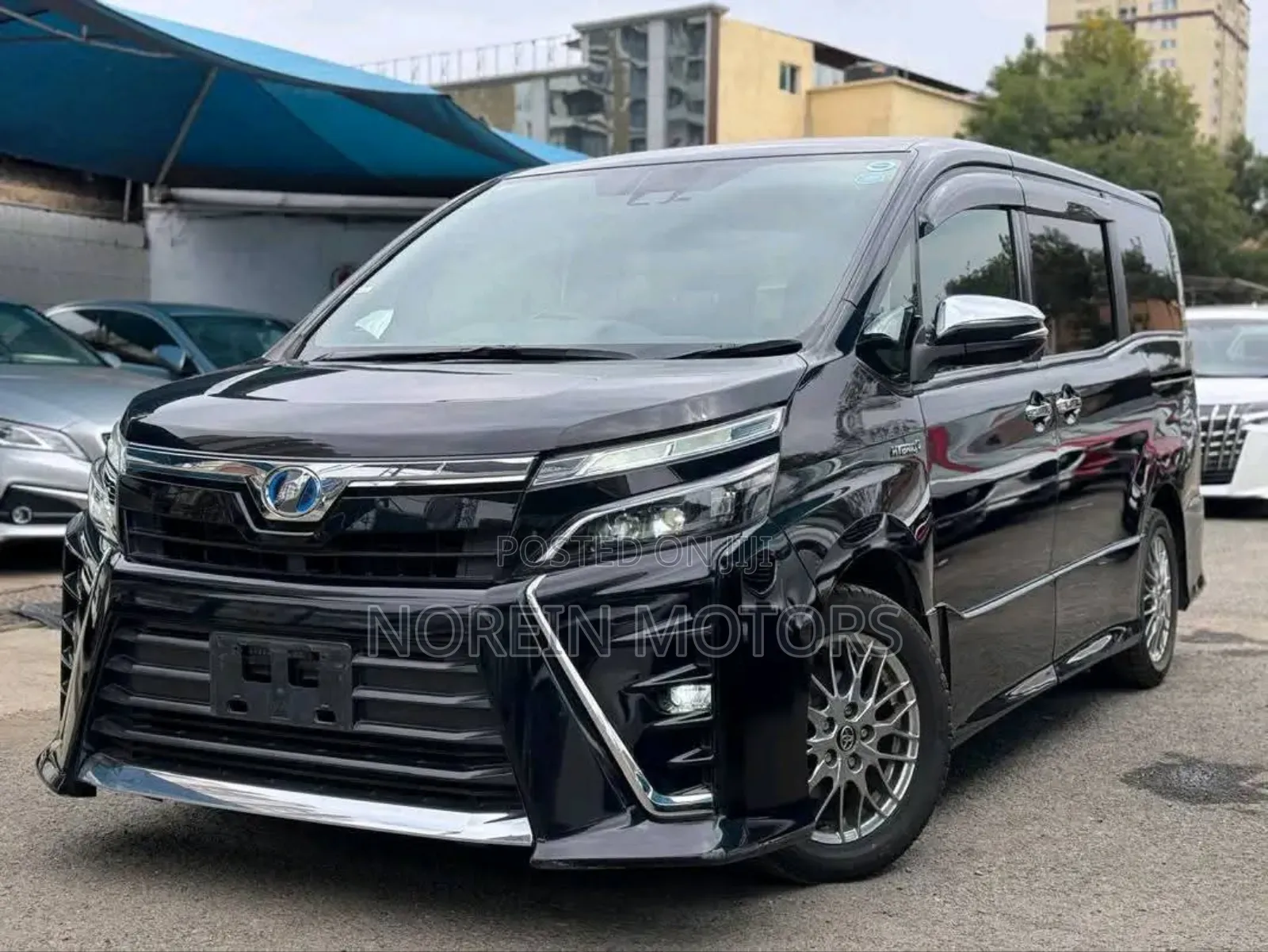 Toyota Voxy 2018 Matt Black