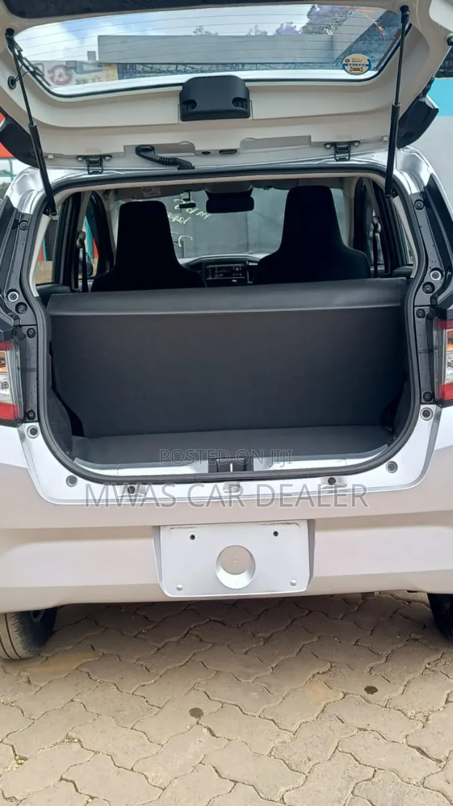 Daihatsu Mira 2018 Silver