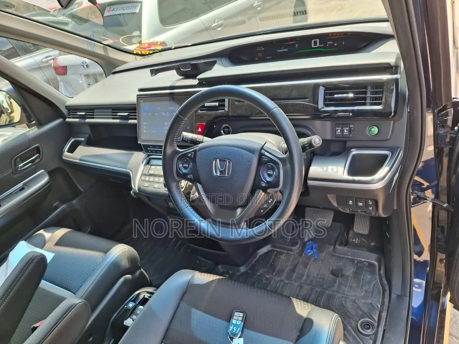 Honda Stepwgn 2018 Blue