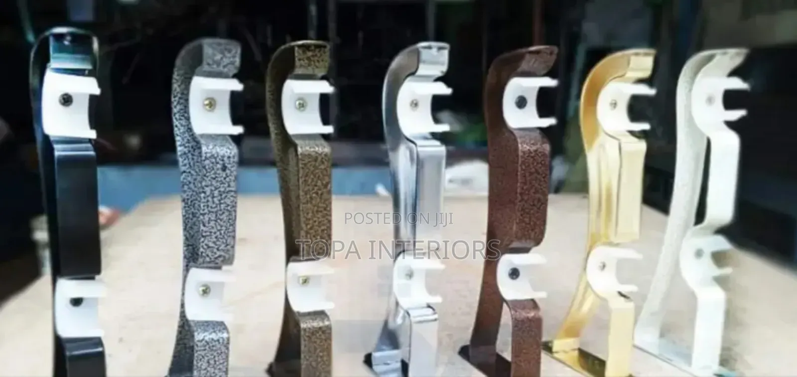 Wall Brackets Metallic Curtain Rod Hooks for Curtain Rods