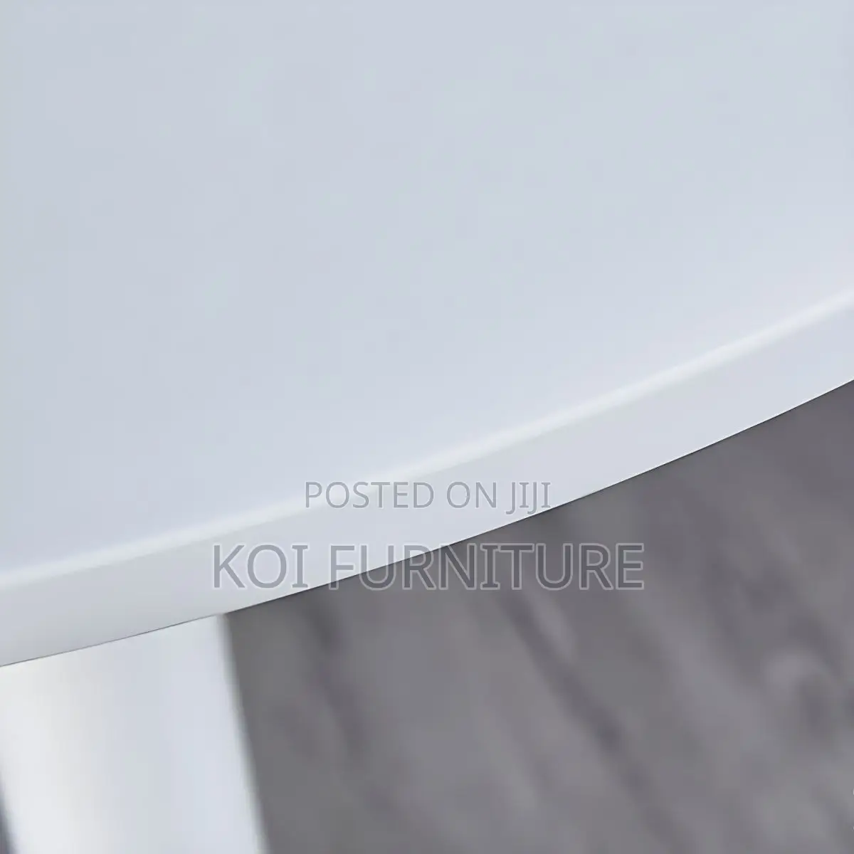 Coffee Table; Round Marble Tulip White Coffee Table
