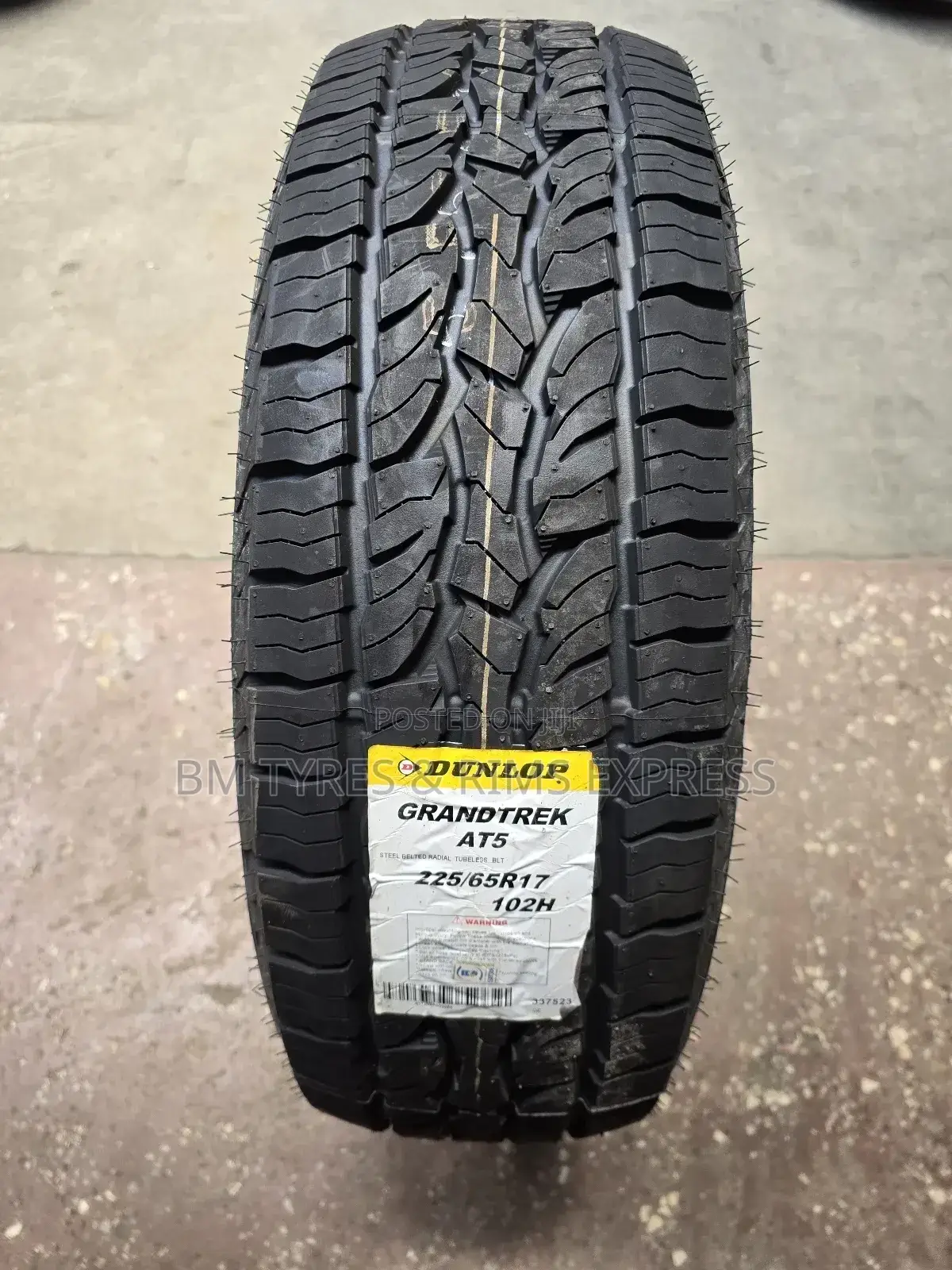 225 /65 R17 Dunlop Tyres. At5.