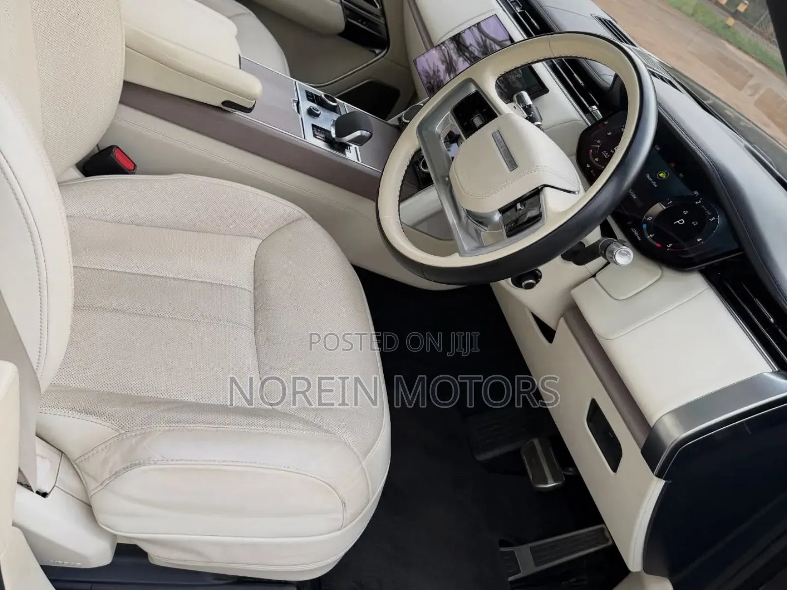 Land Rover Range Rover Vogue 2022 Matt Black