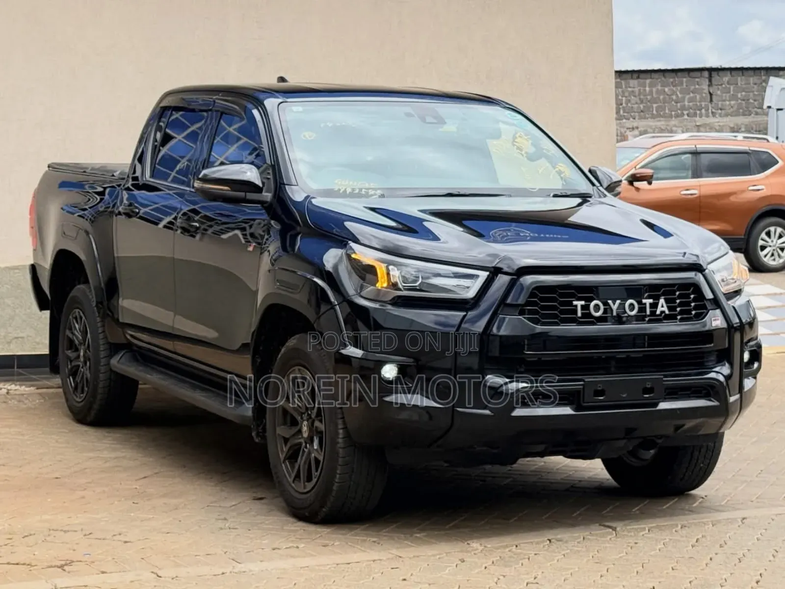 Toyota Hilux 2022 Matt Black