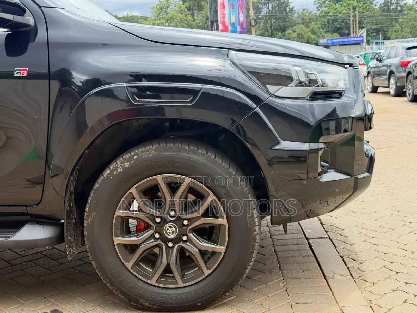 Toyota Hilux 2022 Matt Black