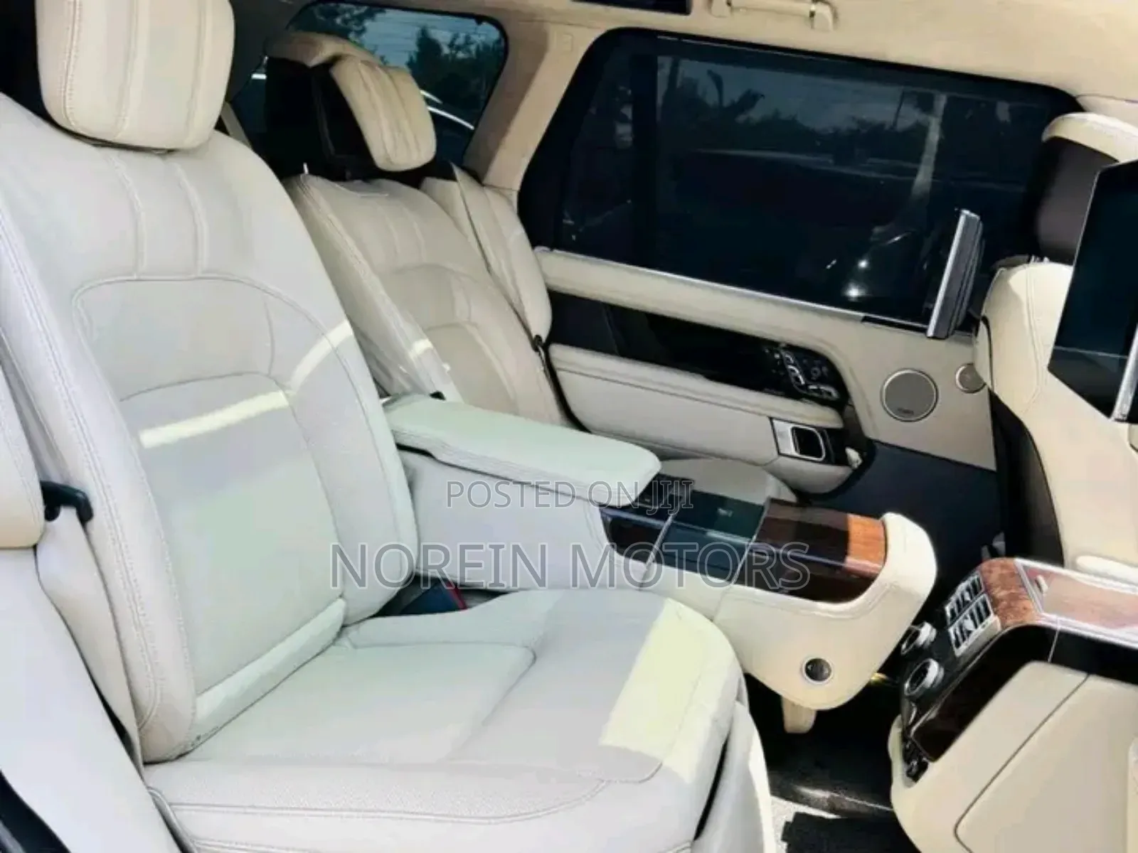 Land Rover Range Rover Vogue 2019 Matt Black
