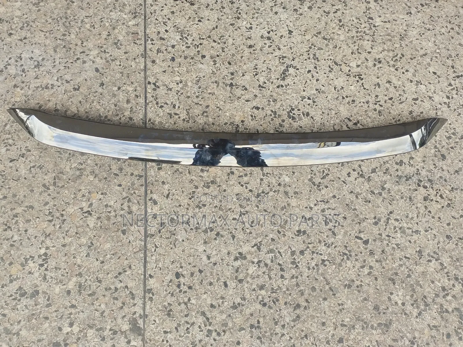Harrier 2018 Bonnet Chrome