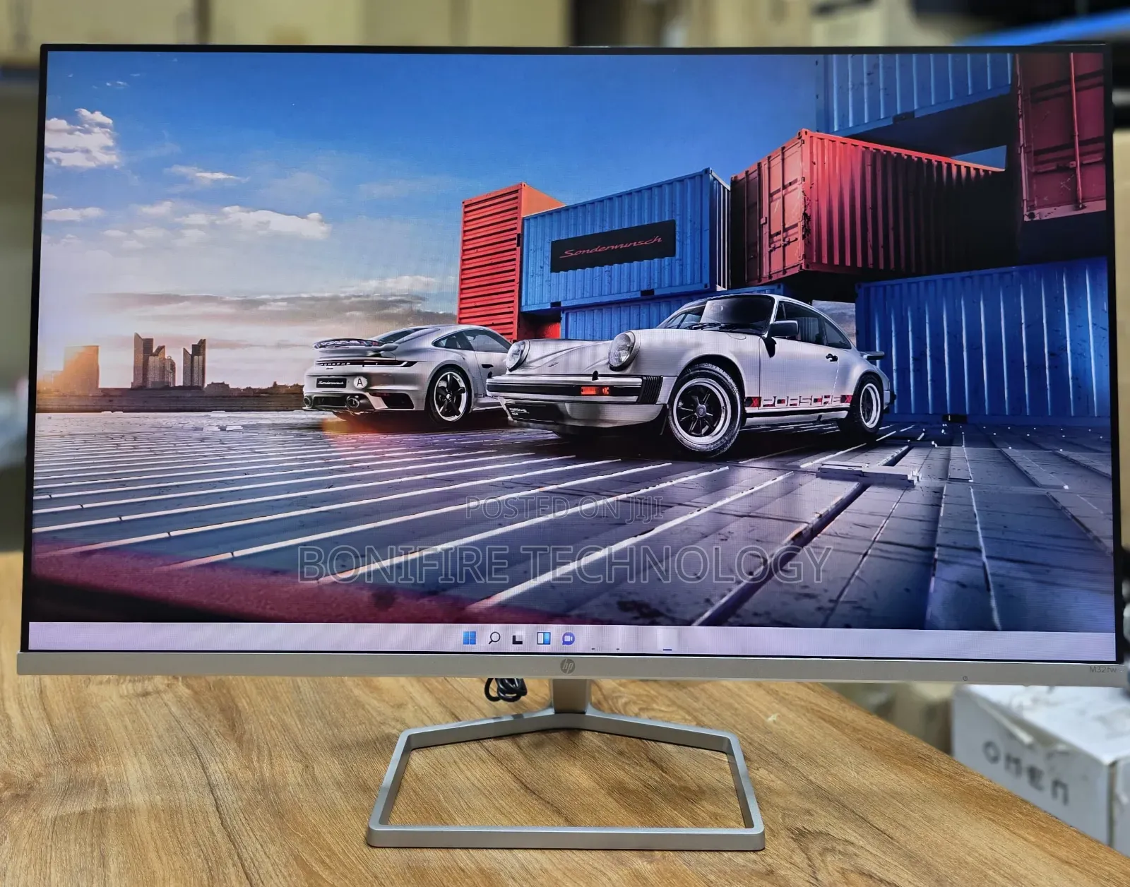 Hp M32fw 32 Inch FHD Monitor Vga/2 Hdmi