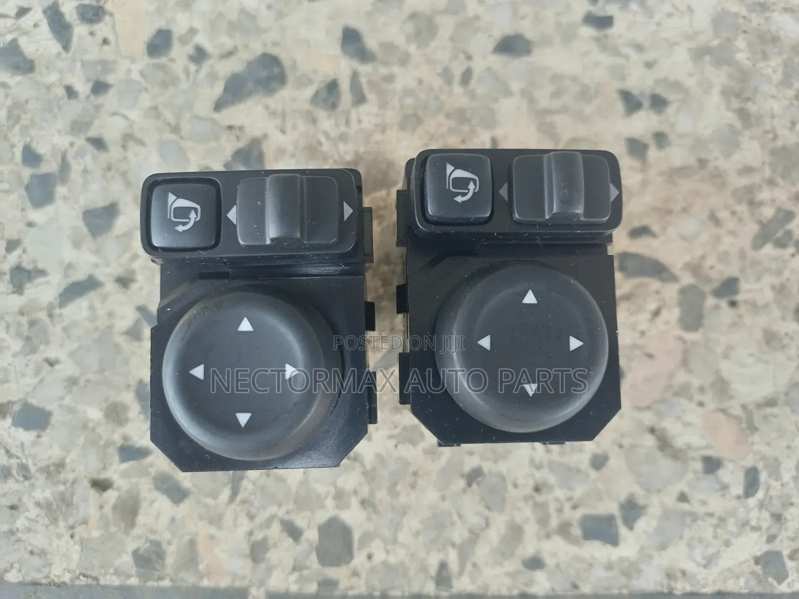 Nissan Side Mirror Switch/Retract