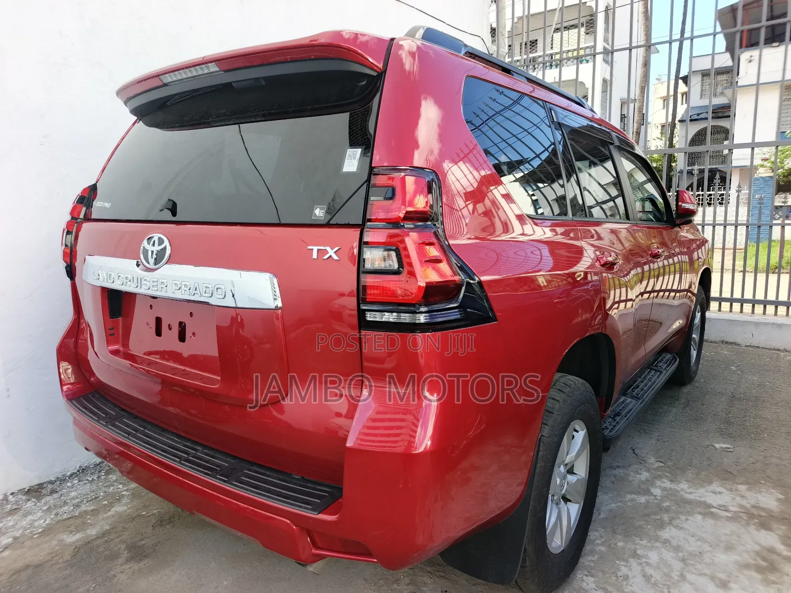 Toyota Land Cruiser Prado 2.7 2019 Red