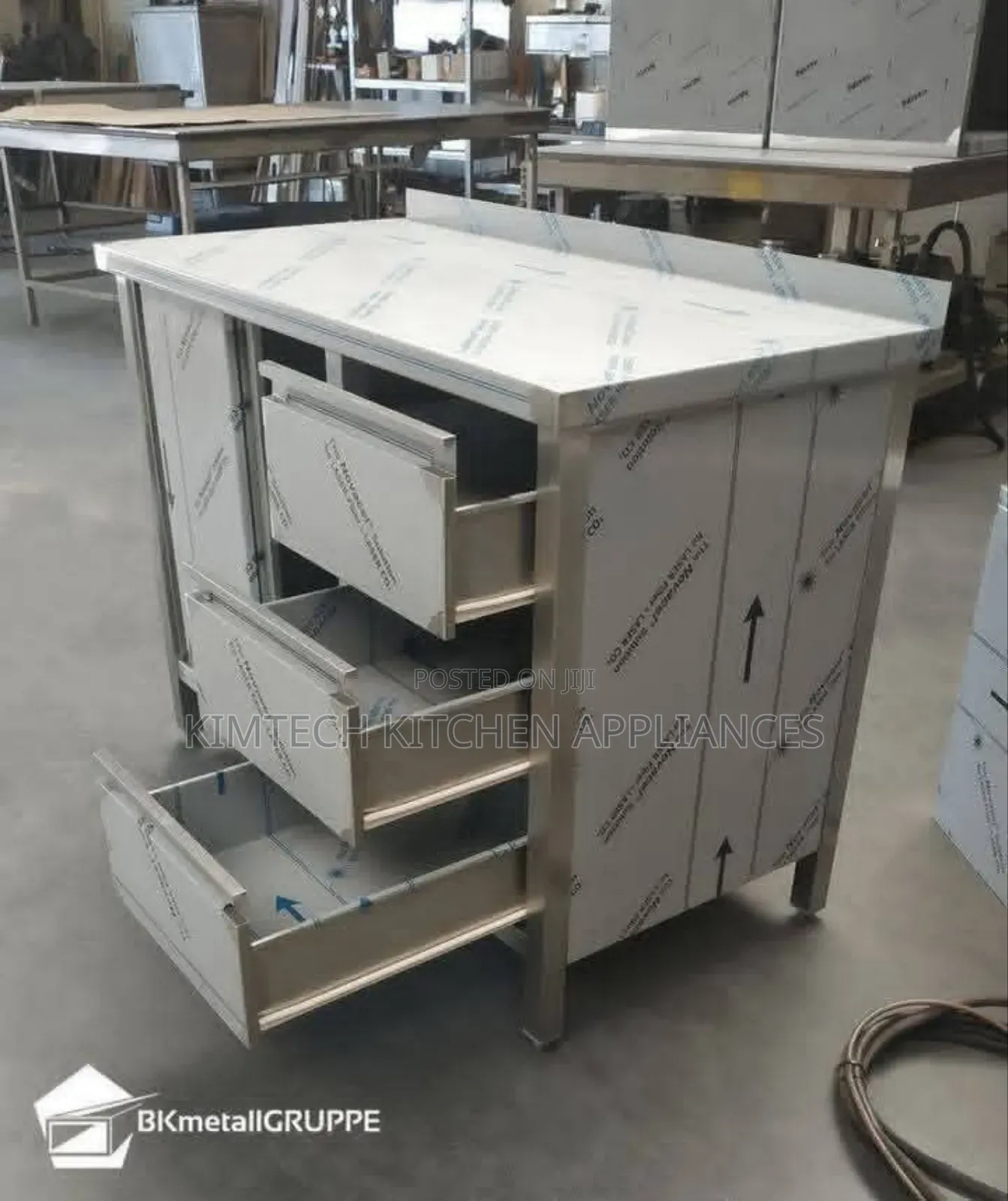 Working Table Tops Cabinet