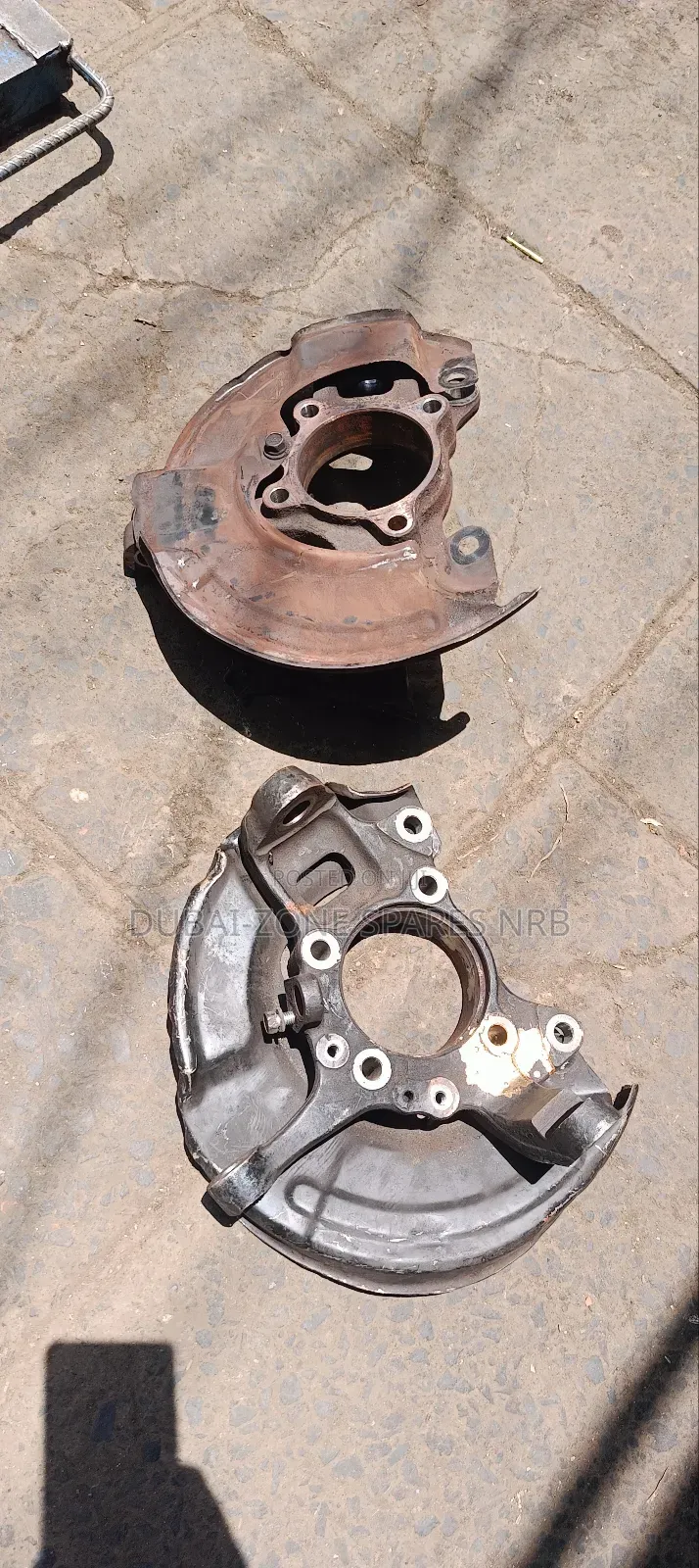 Steering Knuckle L200 2007-2022.