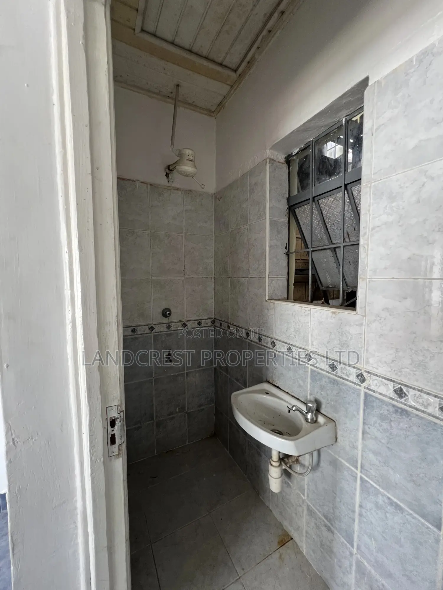 4bdrm Maisonette in South B for sale