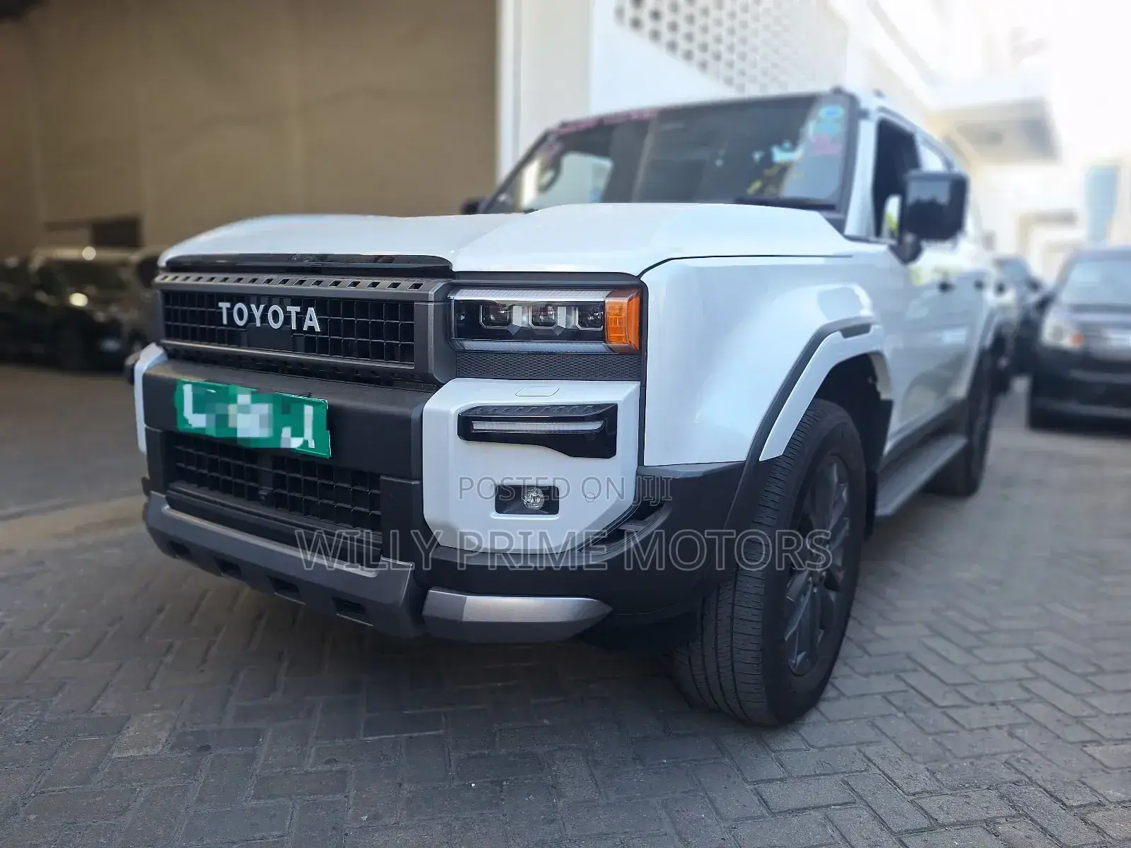 Toyota Land Cruiser Prado 2.8 2024 White