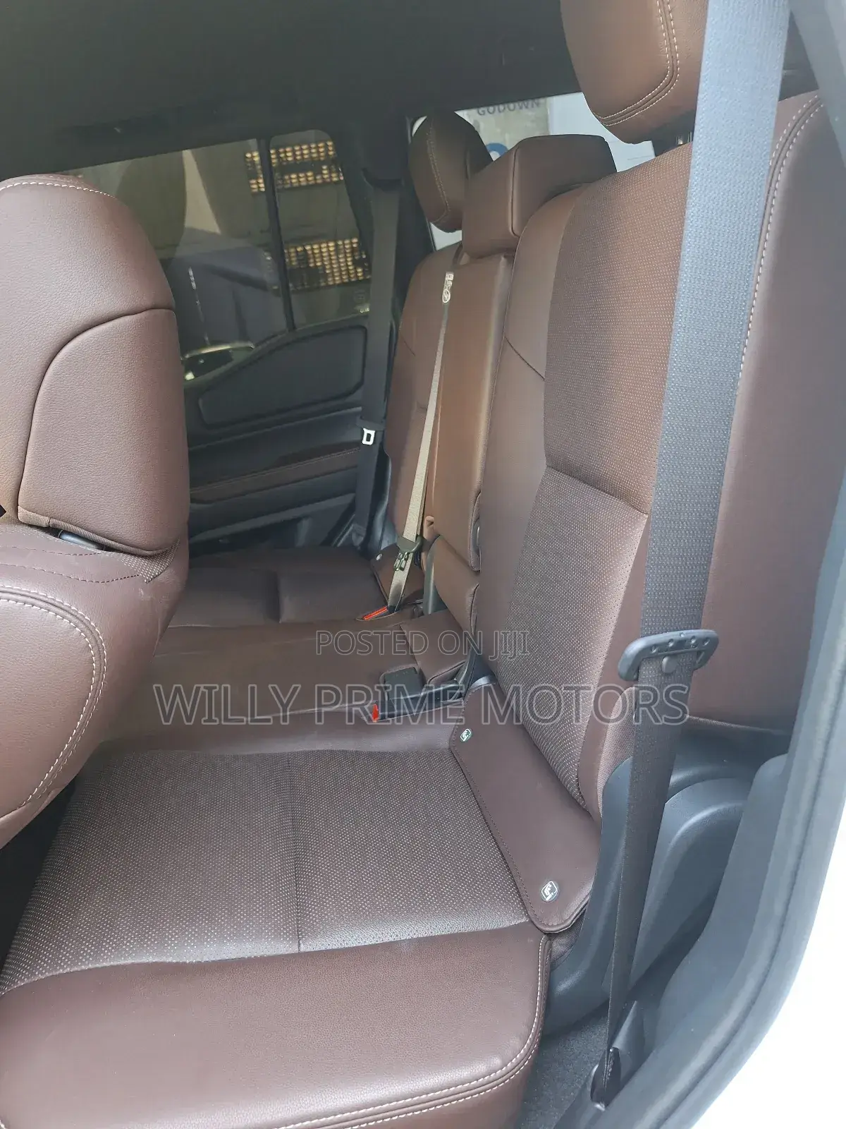Toyota Land Cruiser Prado 2.8 2024 White