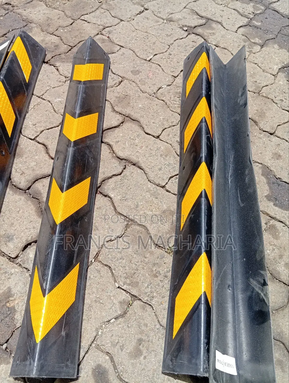 Reflective Rubber Conner Guard