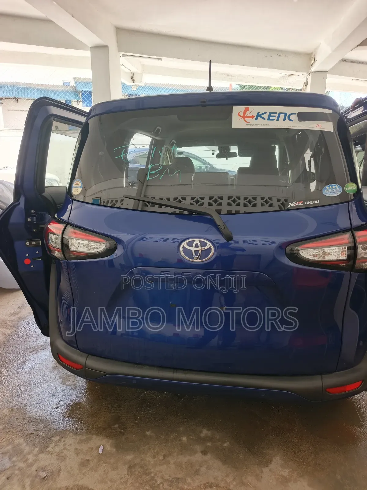 Toyota Sienta 1.5 FWD (6-seater) 2020 Blue