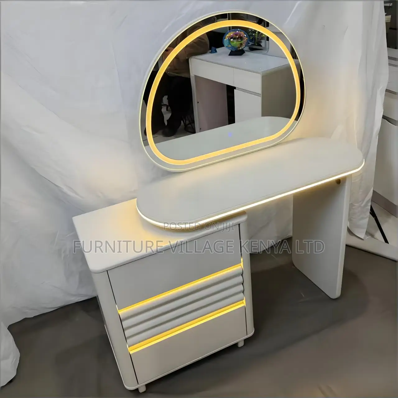 Dressers; Modern Table With Mirror and Drawers