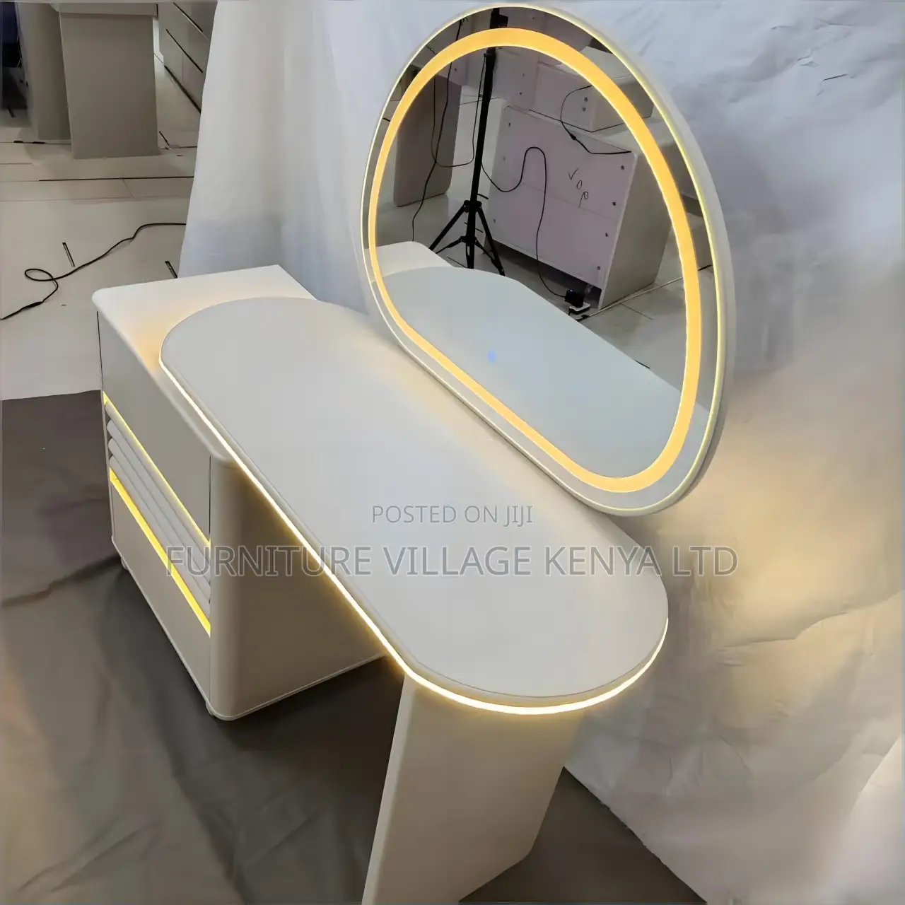 Dressers; Modern Table With Mirror and Drawers