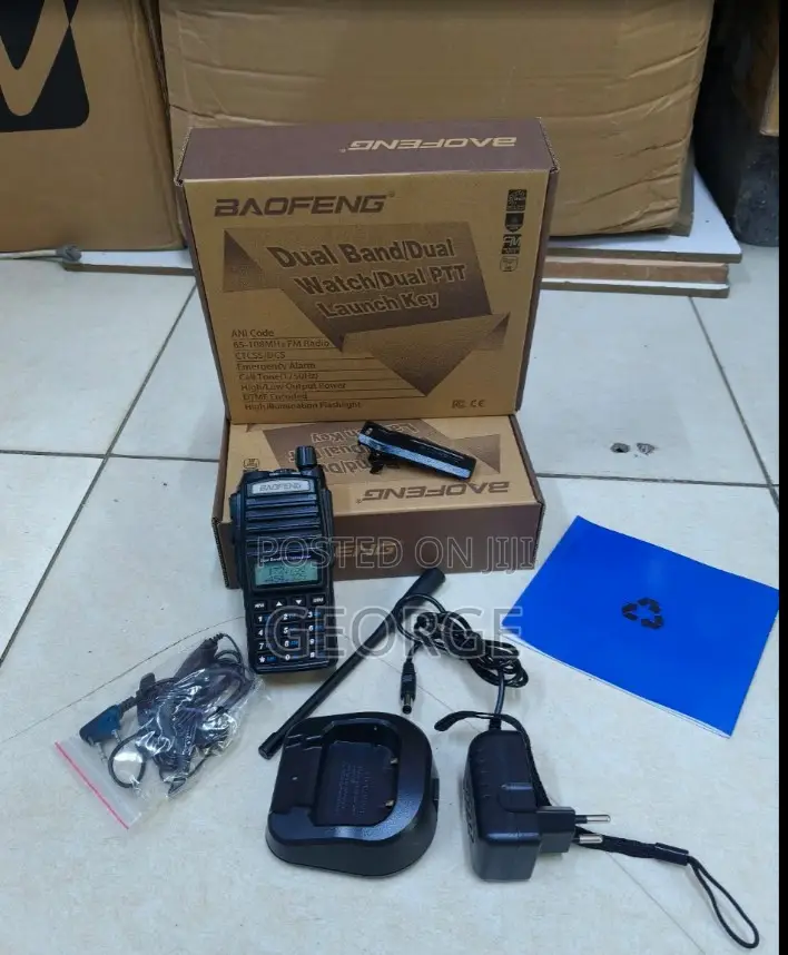 Baofeng Two Way Radio Walkie Talkie Uv-82 -