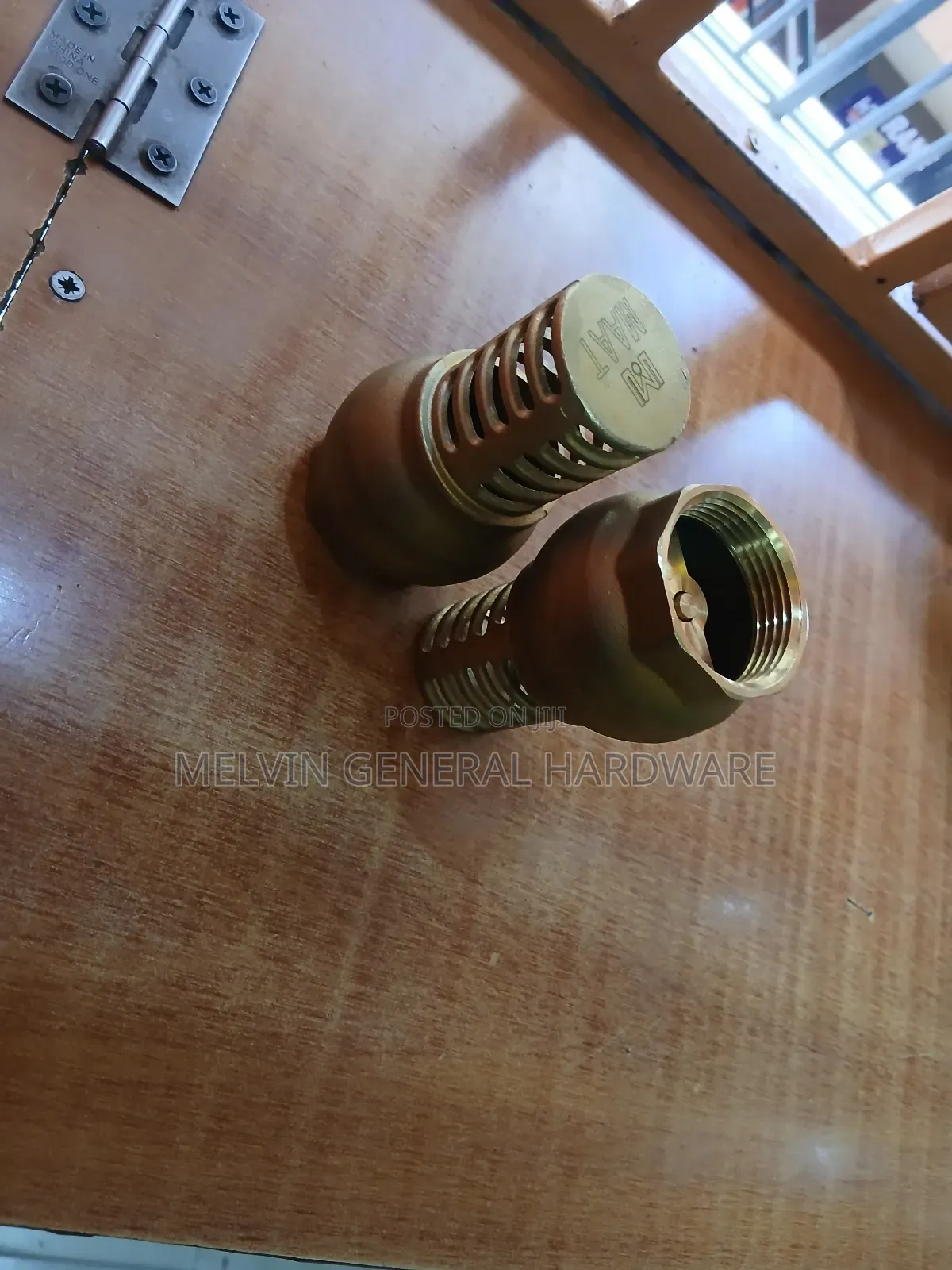 Metal Foot Valve. 11/4"