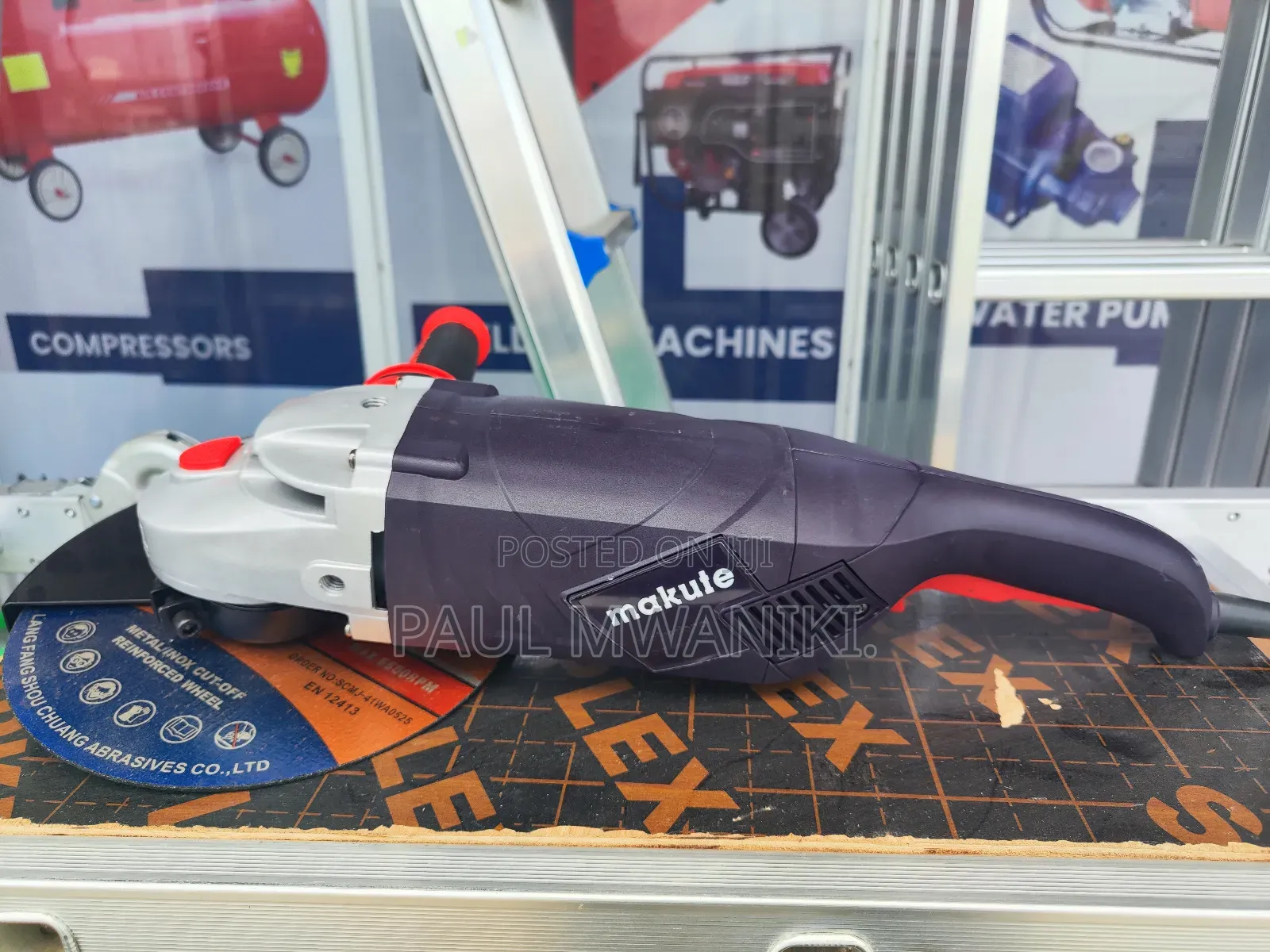 Makute Power Beast 2600w Angle Grinder