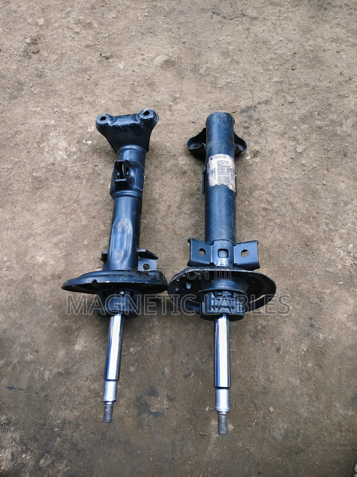 Mercedes-Benz W204 Front Shocks Absorbers