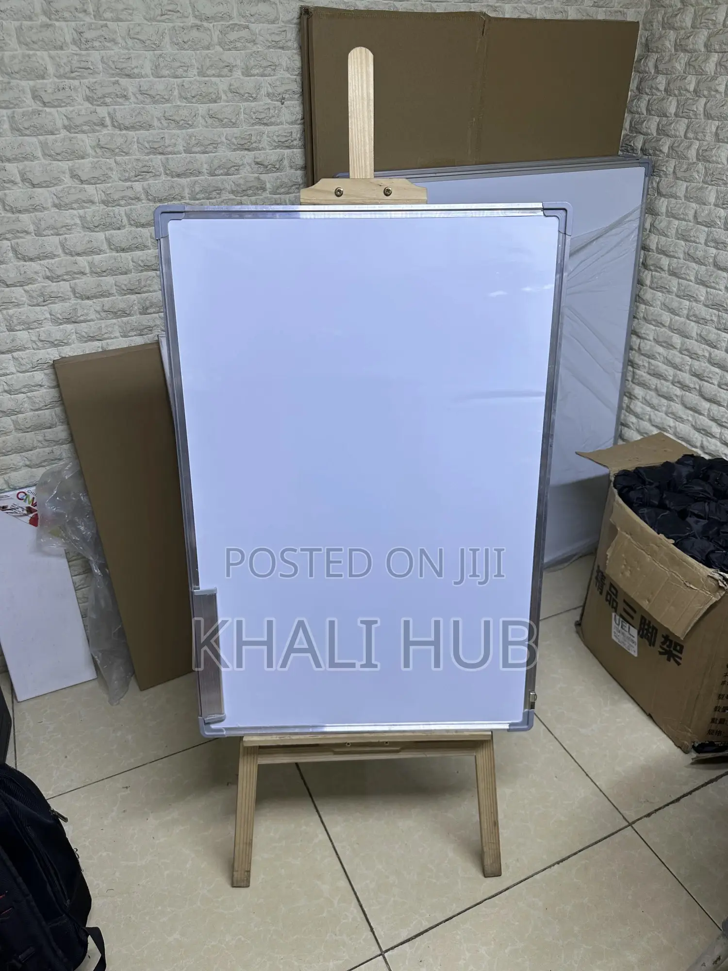 Whiteboard Men Display Whiteboard With Wooden Stand 90cmx60cm