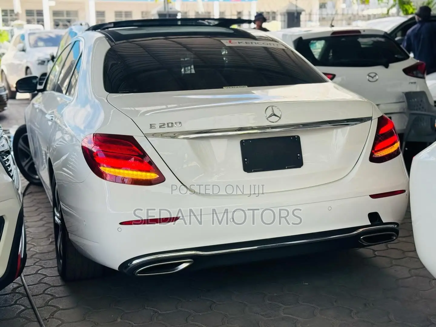 Mercedes-Benz E200 2019 Pearl