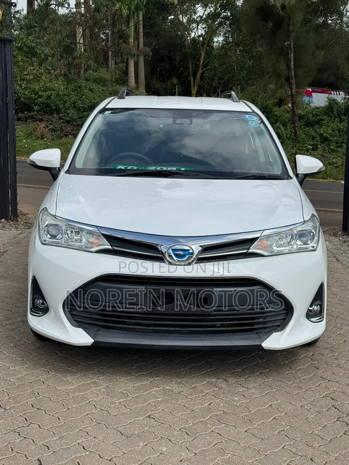 Toyota Corolla Fielder 2018 Pearl