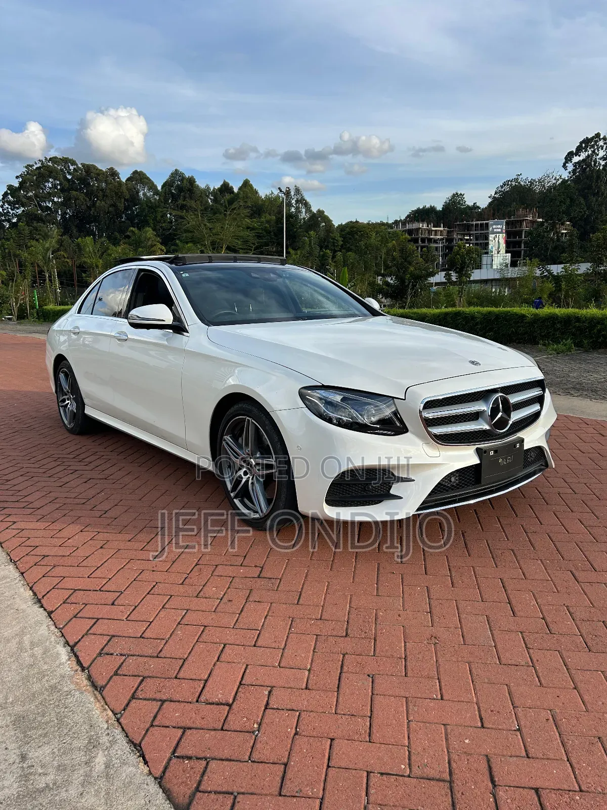 Mercedes-Benz E300 2019 White