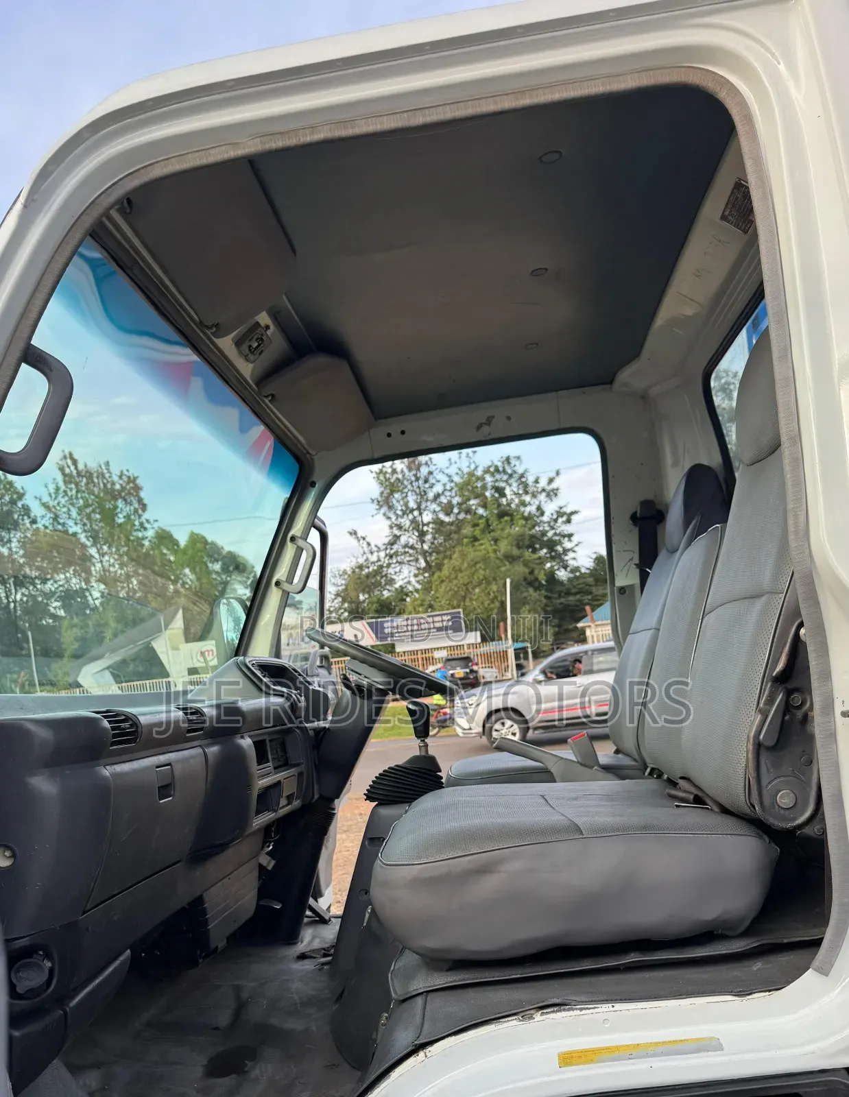 Isuzu NPR Cover Body 2019 Local