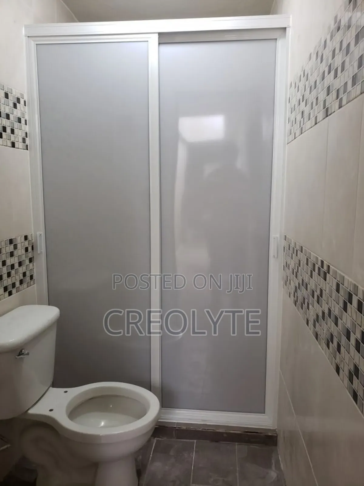 Bathroom Sliding Door Solution
