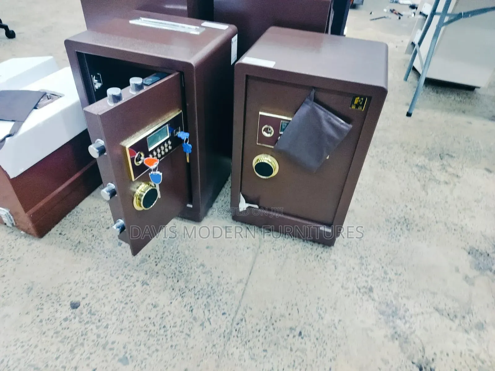 Electronic Safe Cabinet