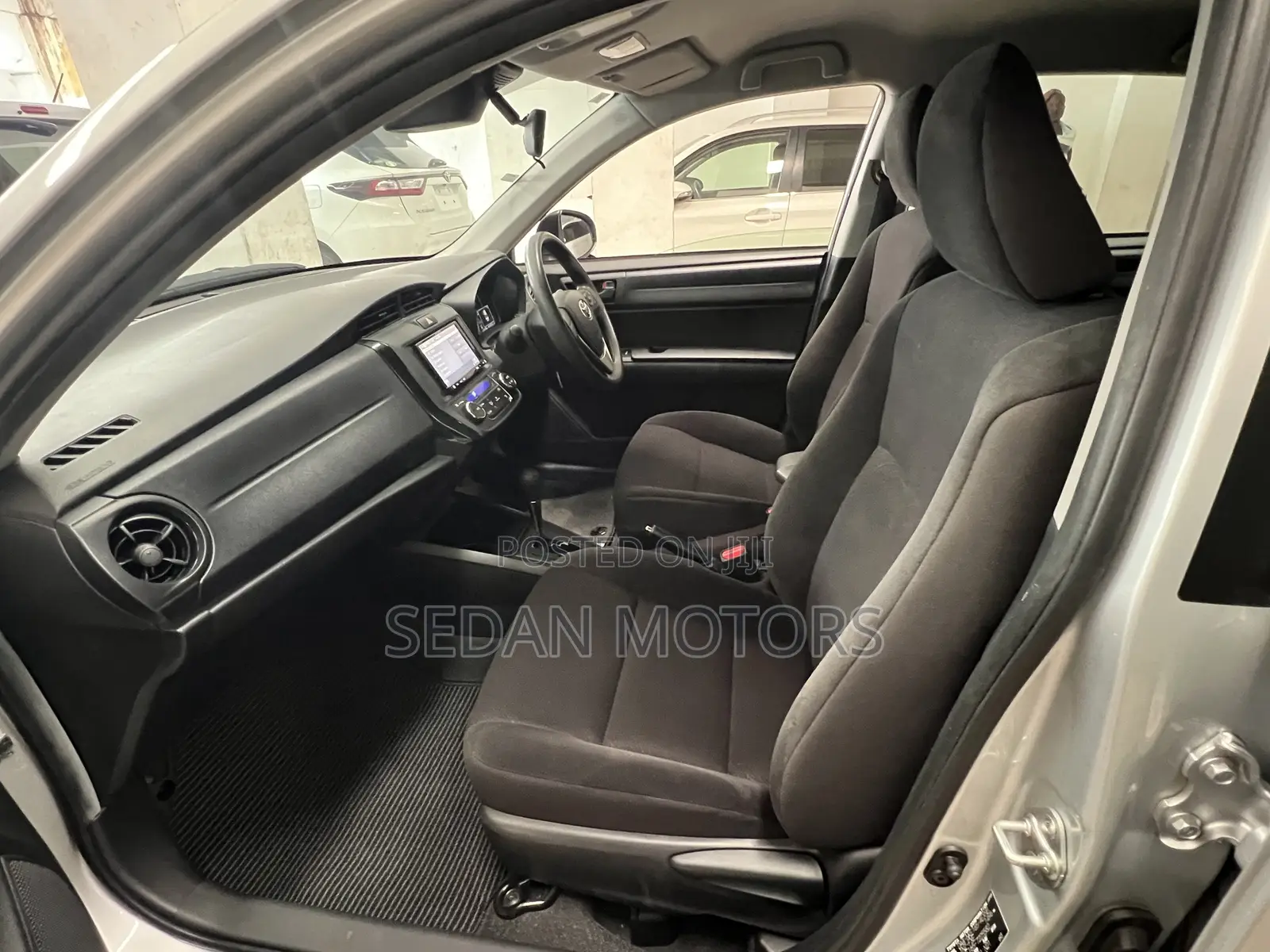 Toyota Axio 2019 Silver