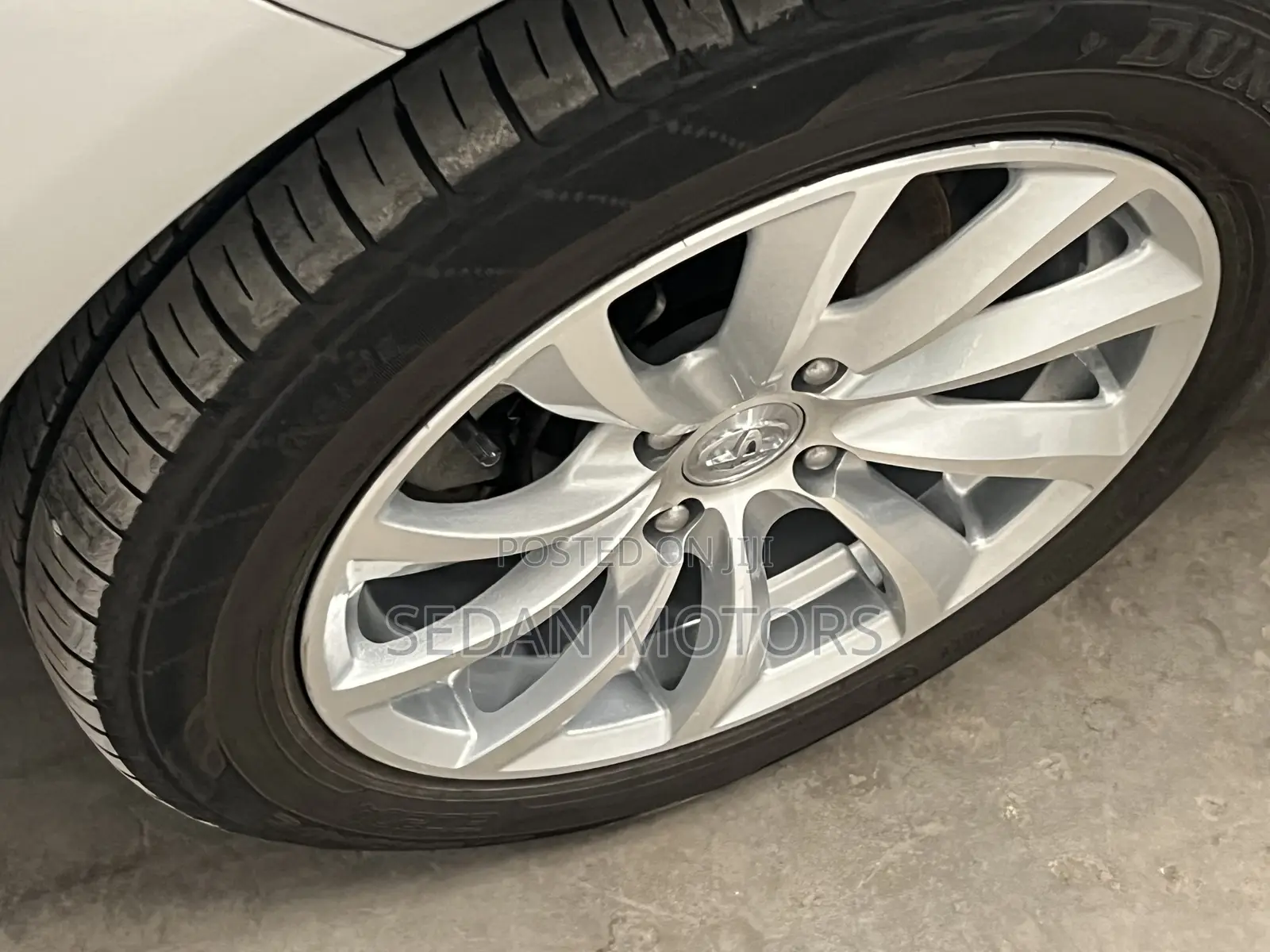 Toyota Axio 2019 Silver