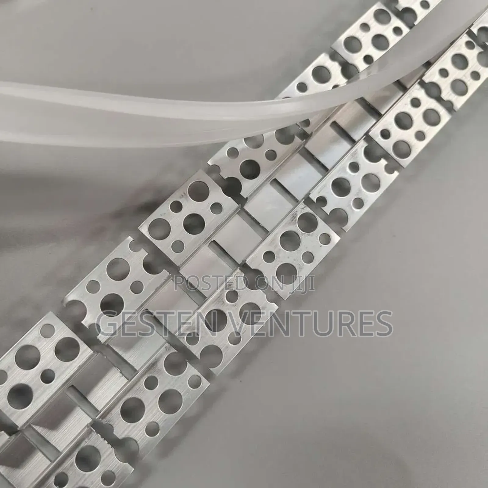 Flexible Profile 1 1/2m Plus Cover