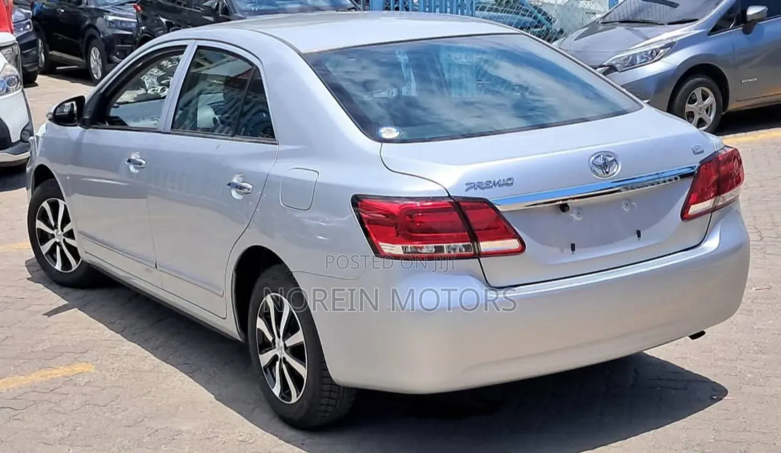 Toyota Premio 2019 Silver