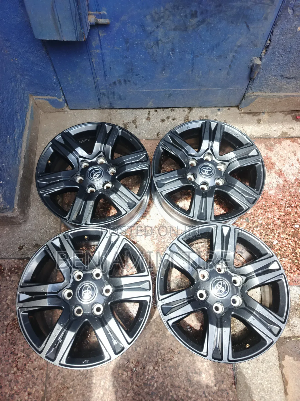 Original Rims Set Size 17 Inch Set for Toyota Hilux Double Cab