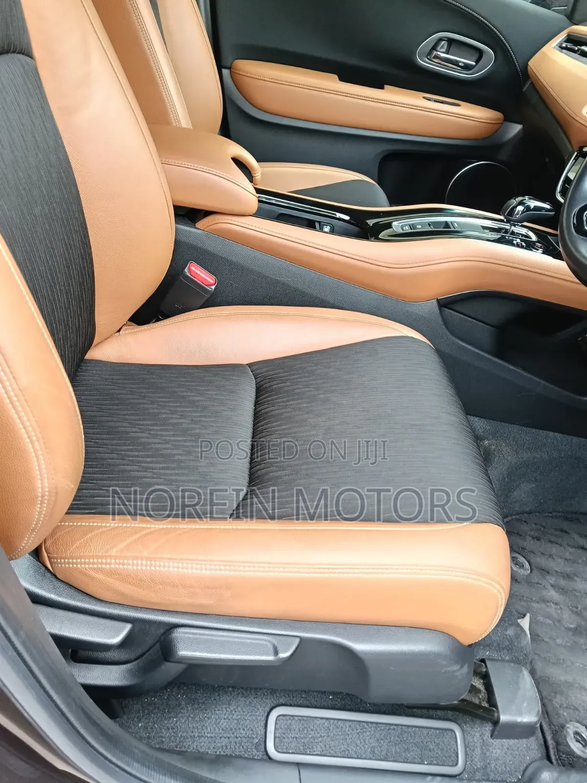 Honda Vezel 2018 Maroon