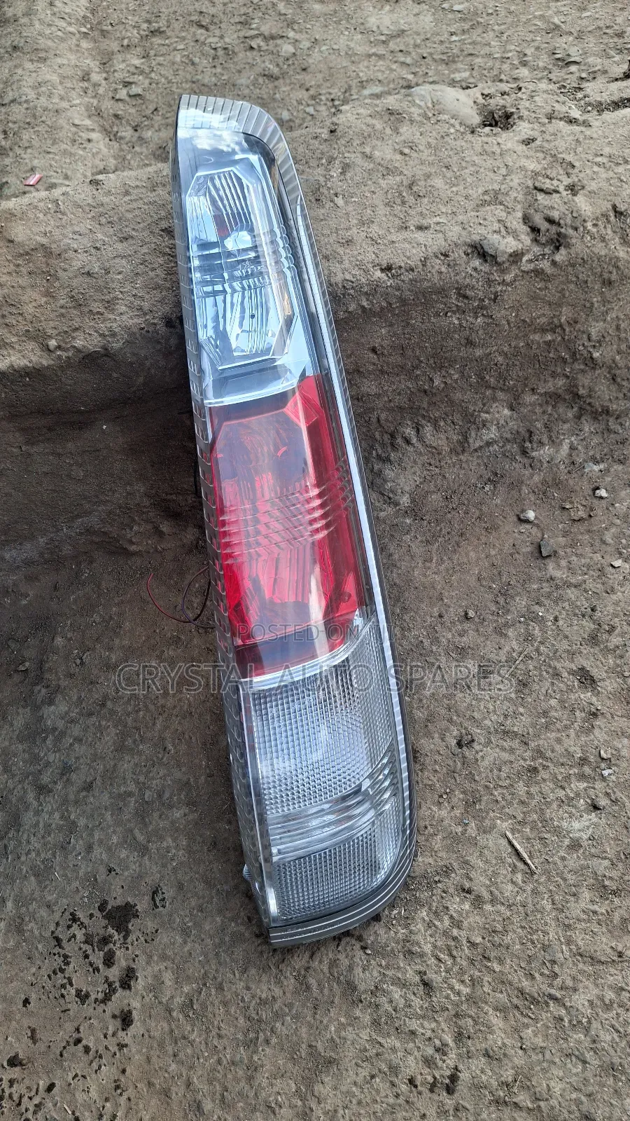 Nissan Xtrail T30 Taillight