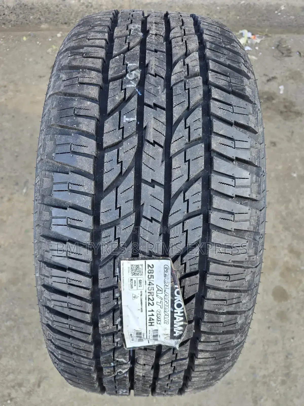 285 /45 R22 Yokohama Tyres (All Terrein) Thailand