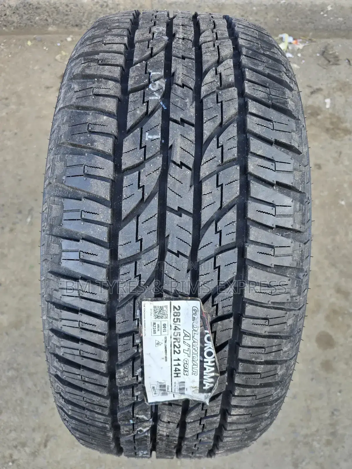 285 /45 R22 Yokohama Tyres (All Terrein) Thailand