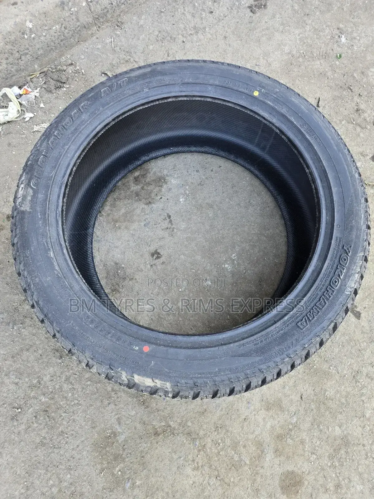 285 /45 R22 Yokohama Tyres (All Terrein) Thailand