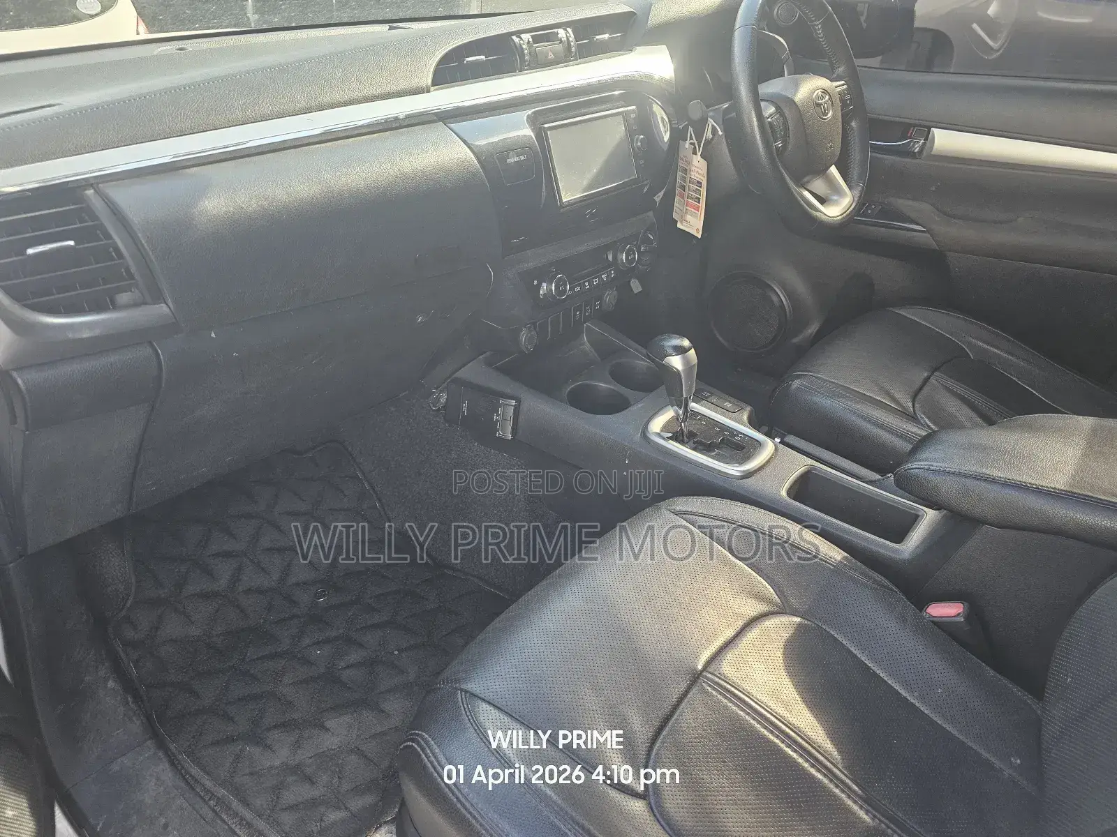 Toyota Hilux Revo Double Cab Deisel 2.4 AWD 2016 White